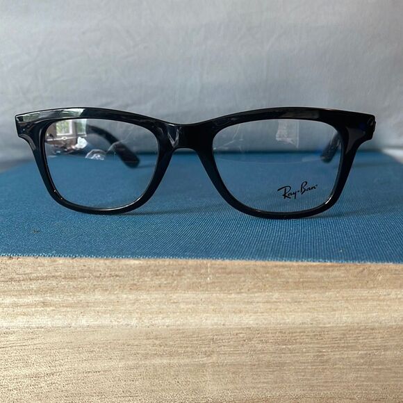NWT 002 Ray-ban eyeglass frames without prescription